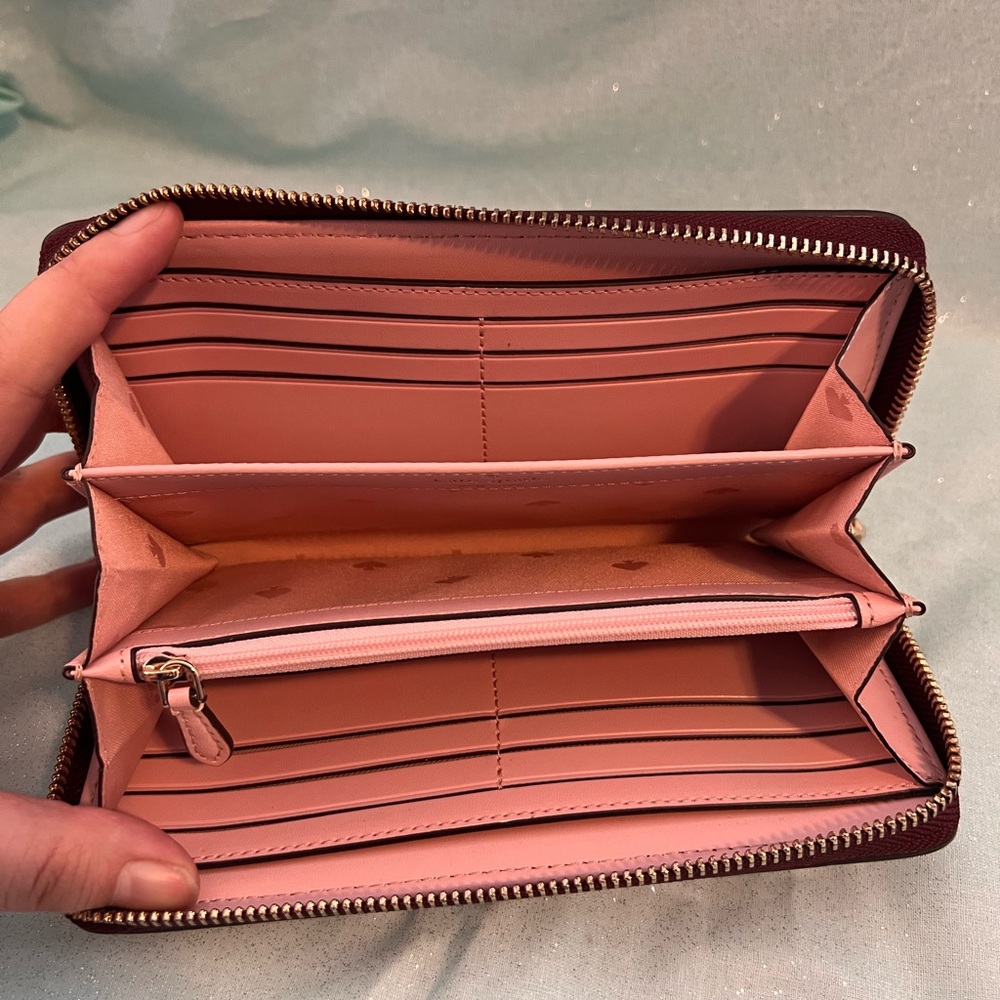 Kate Spade Wallet - Picture 4 of 5